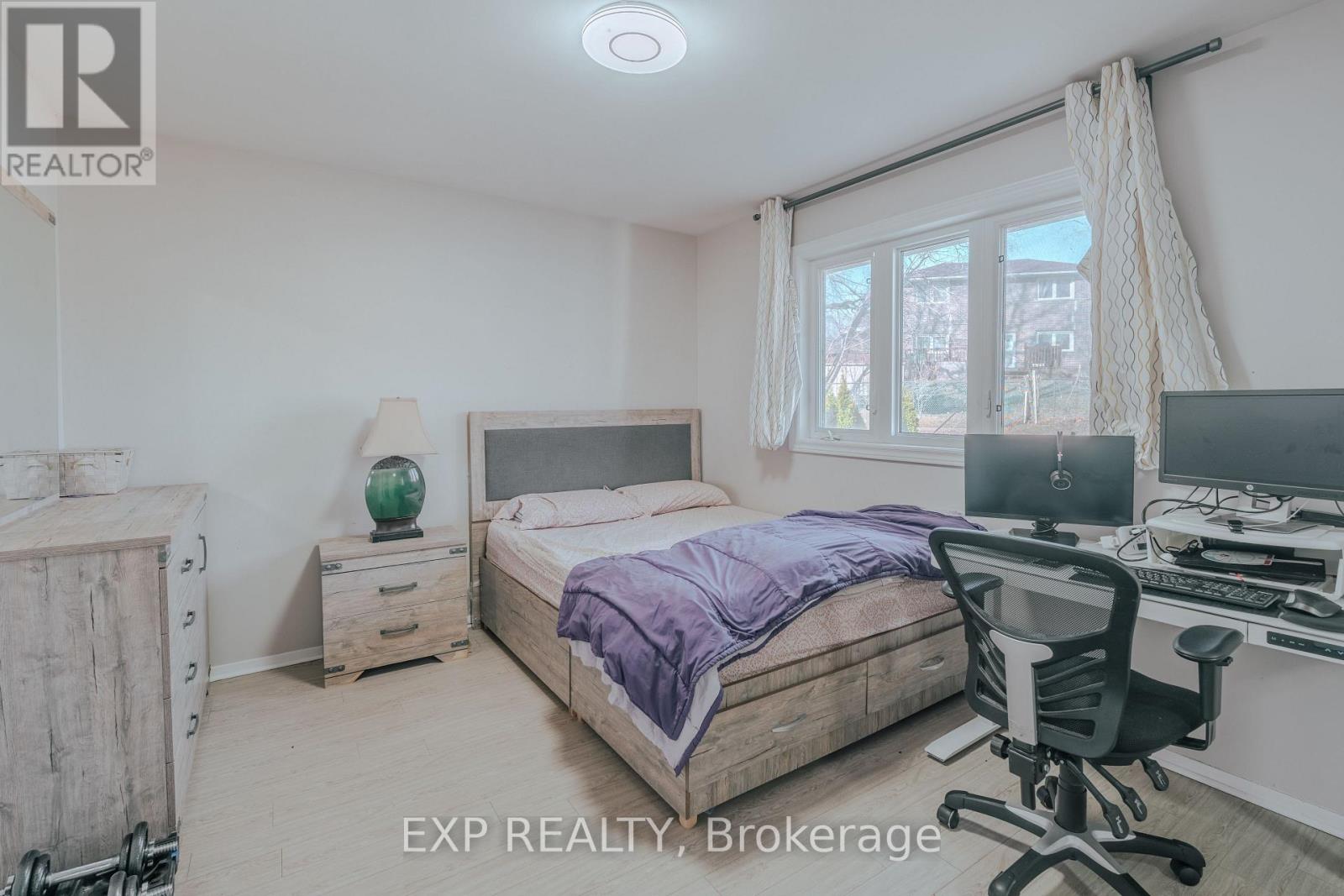 Upper - 20 Manorglen Crescent, Toronto, Ontario  M1S 1W4 - Photo 16 - E13498250