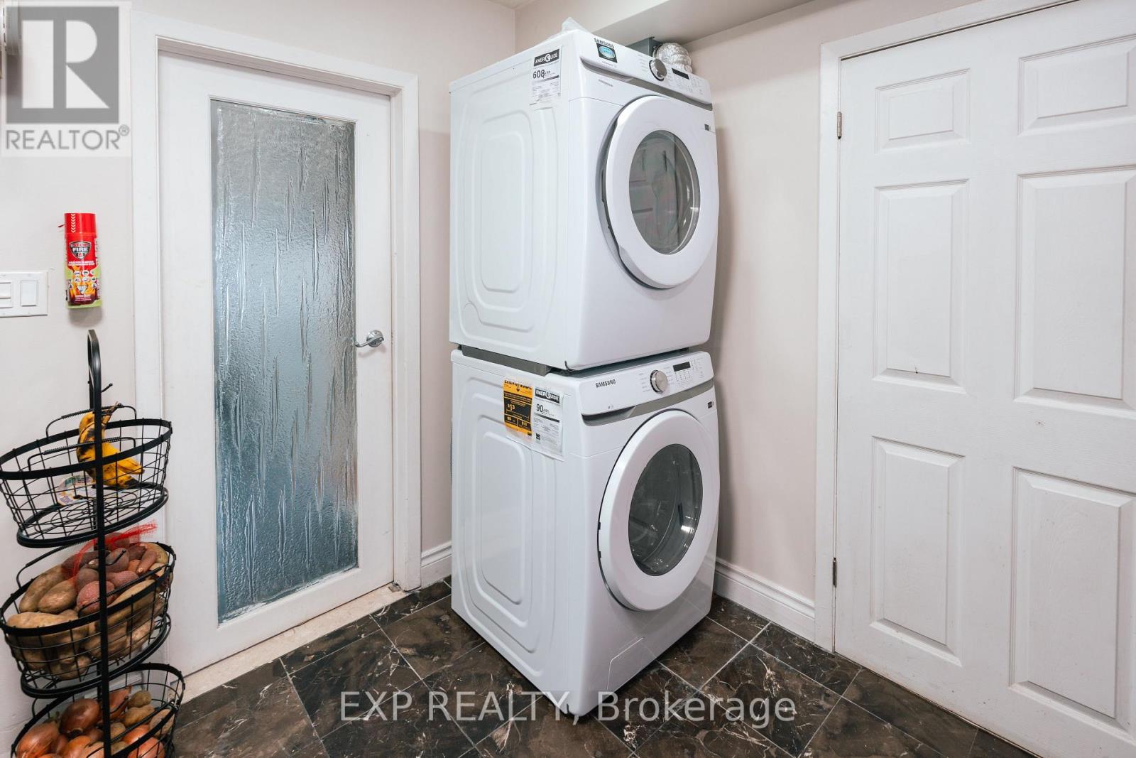 Upper - 20 Manorglen Crescent, Toronto, Ontario  M1S 1W4 - Photo 18 - E13498250