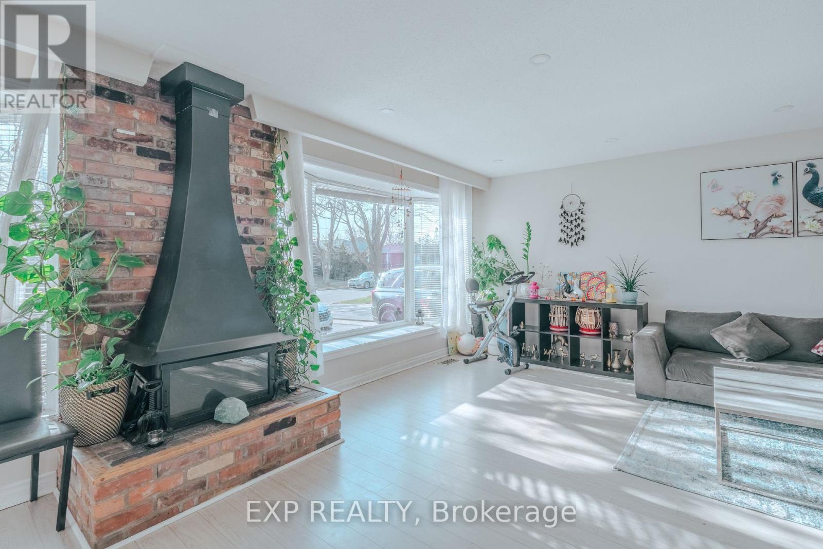 Upper - 20 Manorglen Crescent, Toronto, Ontario  M1S 1W4 - Photo 3 - E13498250