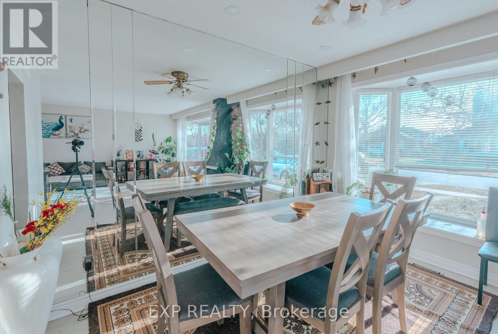 Upper - 20 Manorglen Crescent, Toronto, Ontario  M1S 1W4 - Photo 5 - E13498250