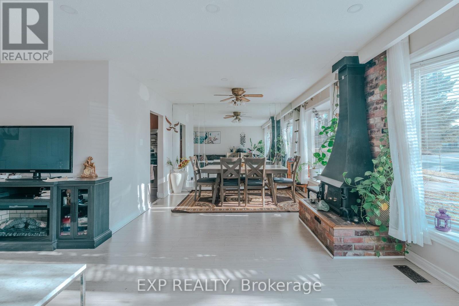 Upper - 20 Manorglen Crescent, Toronto, Ontario  M1S 1W4 - Photo 6 - E13498250