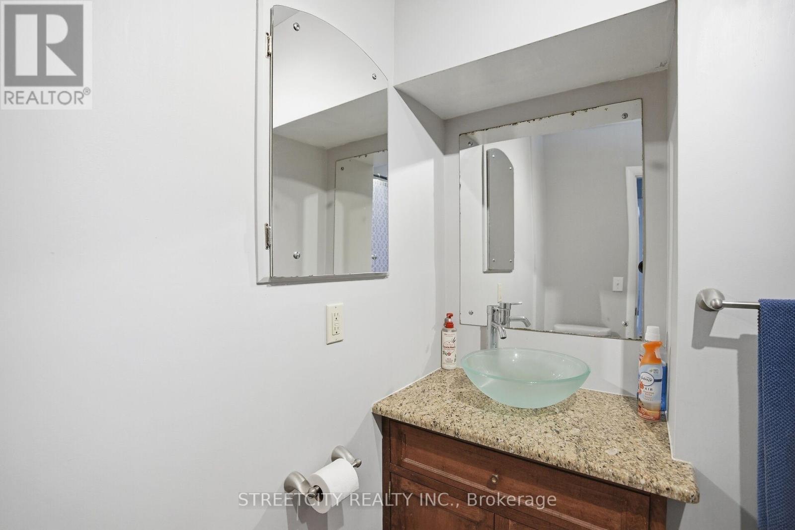 57 Rosebery Place, St. Thomas, Ontario  N5R 2H9 - Photo 9 - X13497552