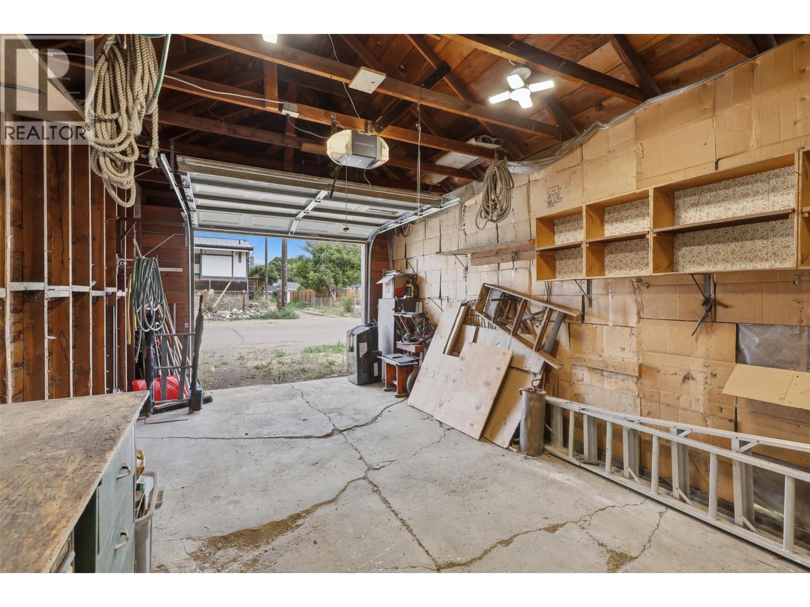 Listing image 17