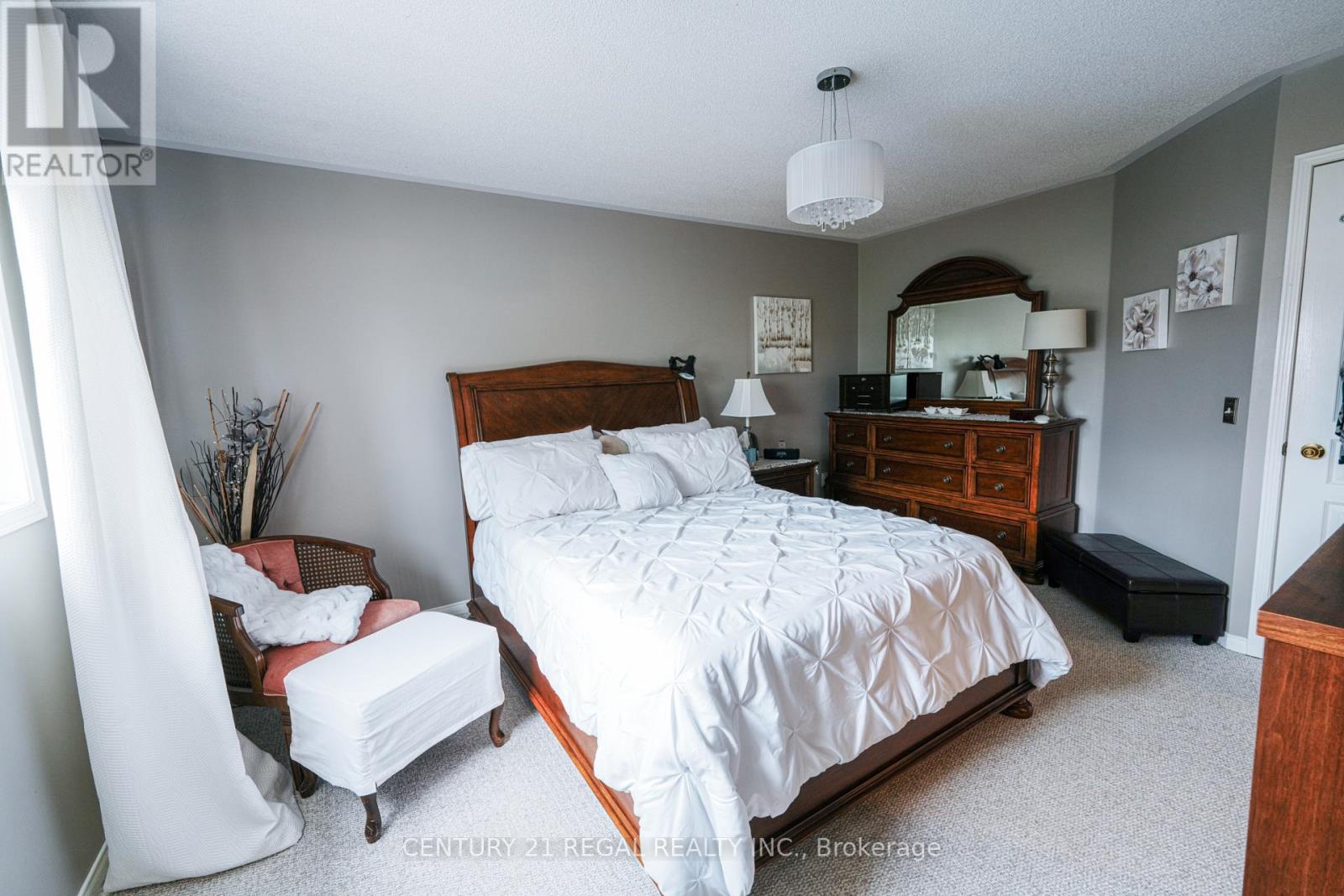 46 Blacksmith Lane, Whitby, Ontario  L1P 1N1 - Photo 12 - E13435584