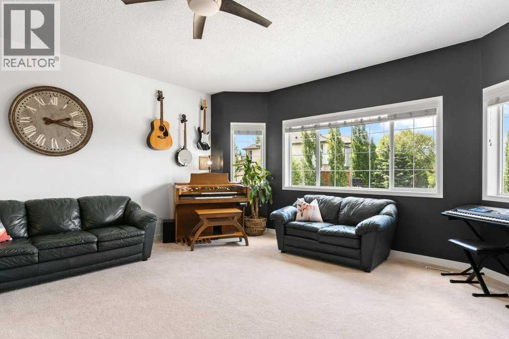 15 Valley Stream Circle Nw, Calgary, Alberta  T3B 5V9 - Photo 16 - A2322674