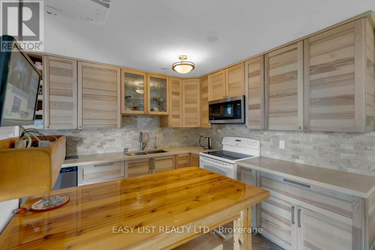 810 - 20 Harding Boulevard W, Richmond Hill, Ontario  L4C 9S4 - Photo 11 - N13498302