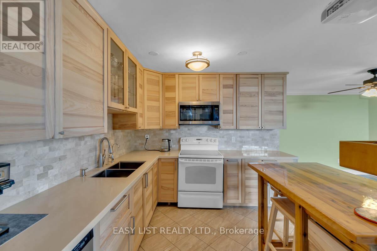 810 - 20 Harding Boulevard W, Richmond Hill, Ontario  L4C 9S4 - Photo 12 - N13498302