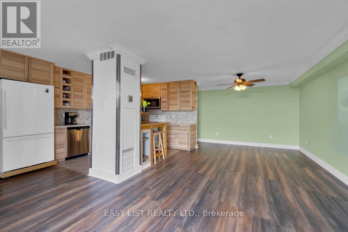 810 - 20 Harding Boulevard W, Richmond Hill, Ontario  L4C 9S4 - Photo 8 - N13498302