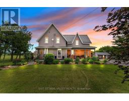 1922 KERR LINE ROAD, Whitewater Region, Ontario