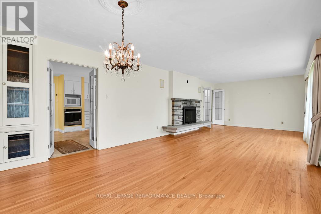 23 Elma Street, Ottawa, Ontario  K1T 3W8 - Photo 11 - X13498308