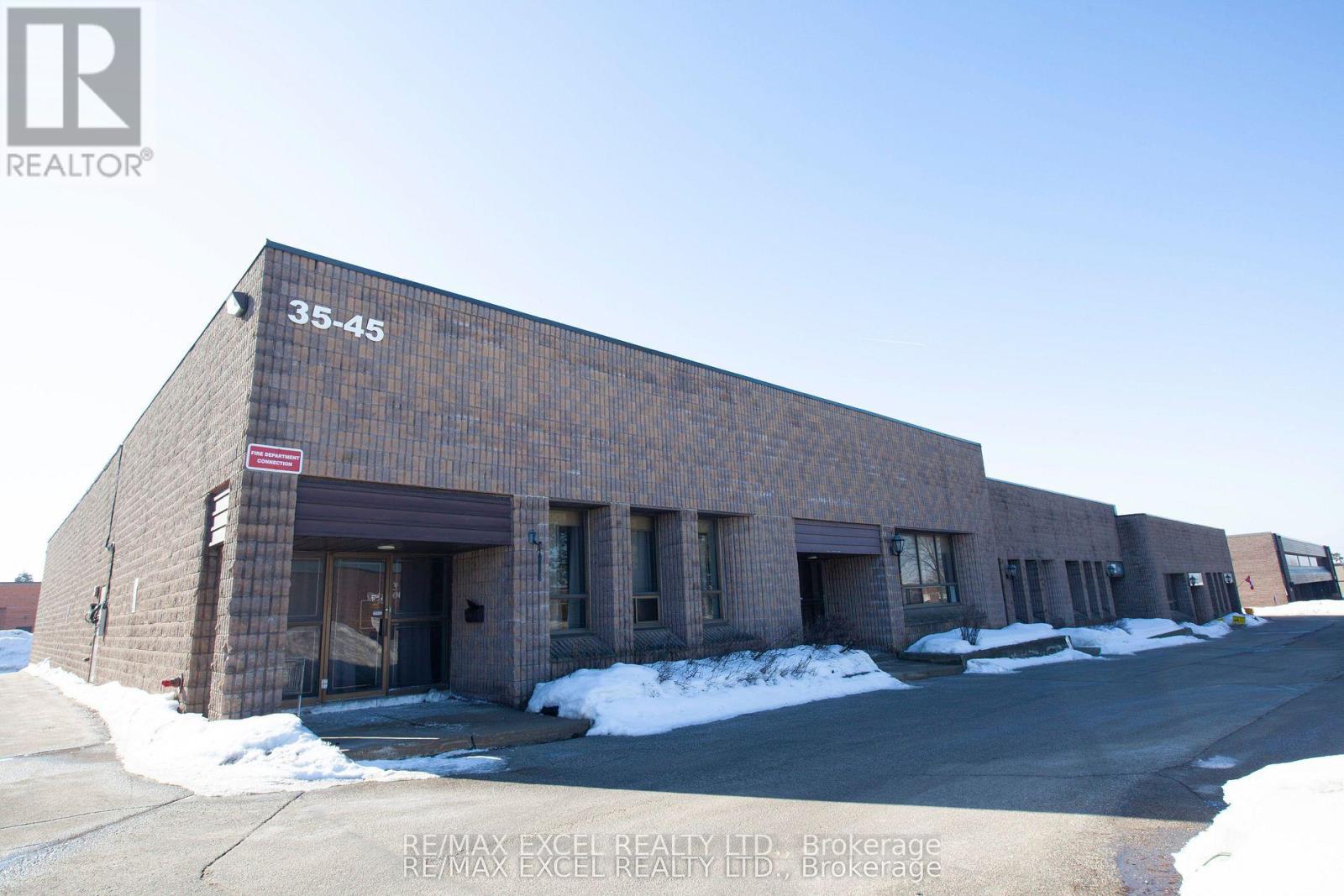 8 - 37 FERRIER STREET, Markham, Ontario