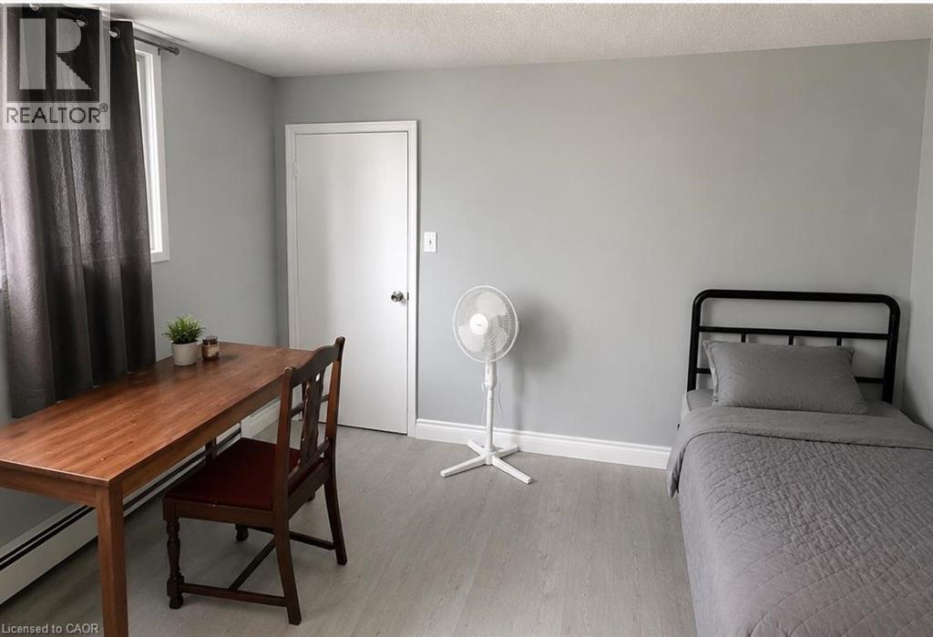 318 Erb Street Unit# 1, Waterloo, Ontario  N2L 1W3 - Photo 5 - 40843224