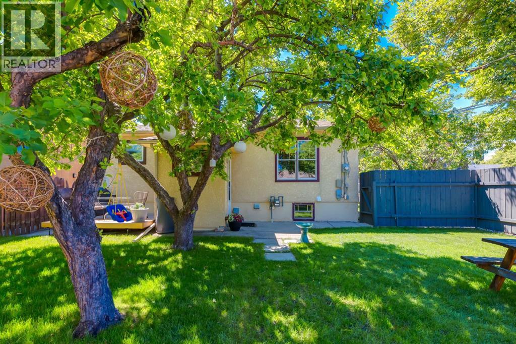 604 10 Avenue NE, Calgary, Alberta  T2E 0X8 - Photo 38 - A2324248