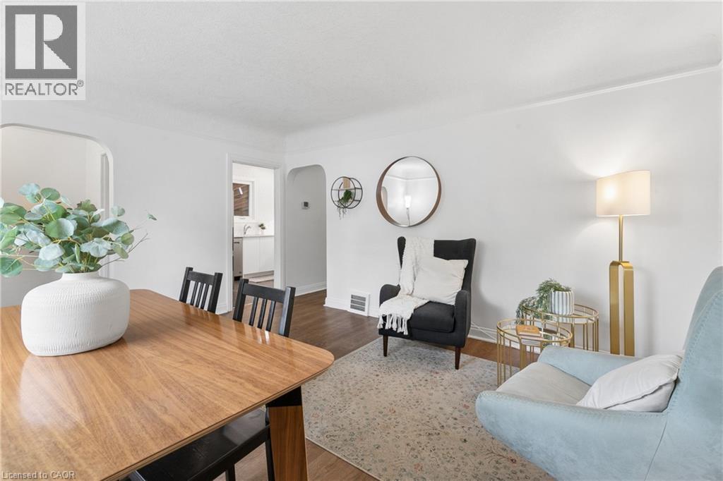 209 Bedford Road, Kitchener, Ontario  N2G 3A5 - Photo 6 - 40840222