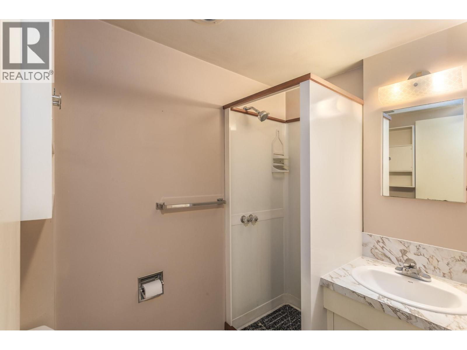 Listing image 65