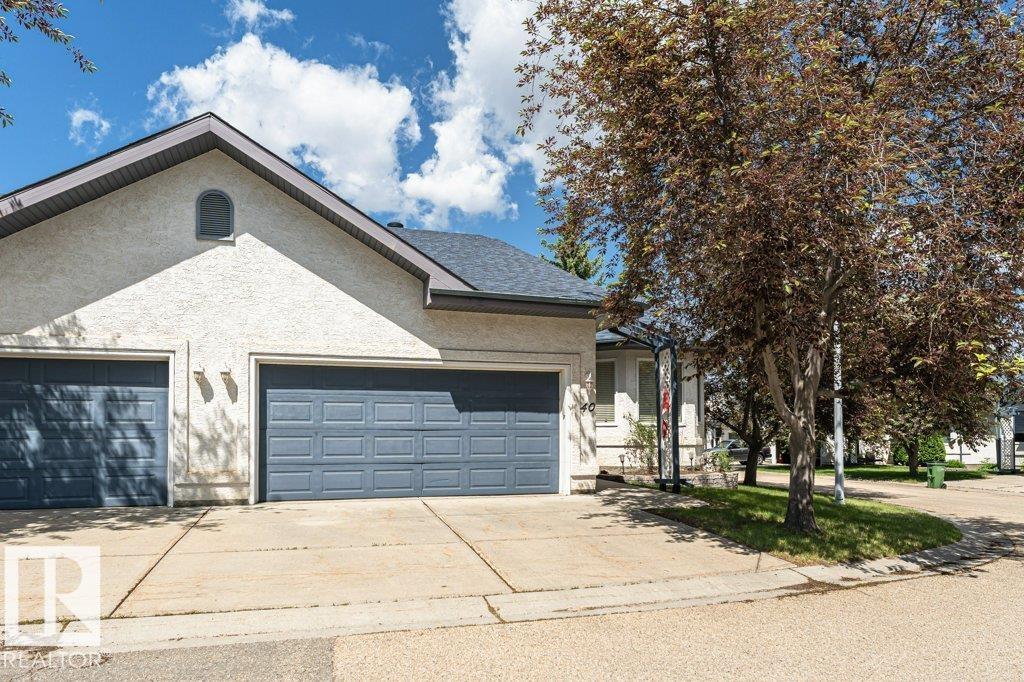 #40 8 DECHENE RD NW, Edmonton, Alberta