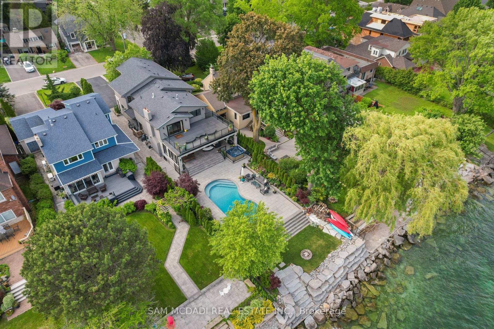 102 Cumberland Drive, Mississauga, Ontario  L5G 3M8 - Photo 7 - W13486670