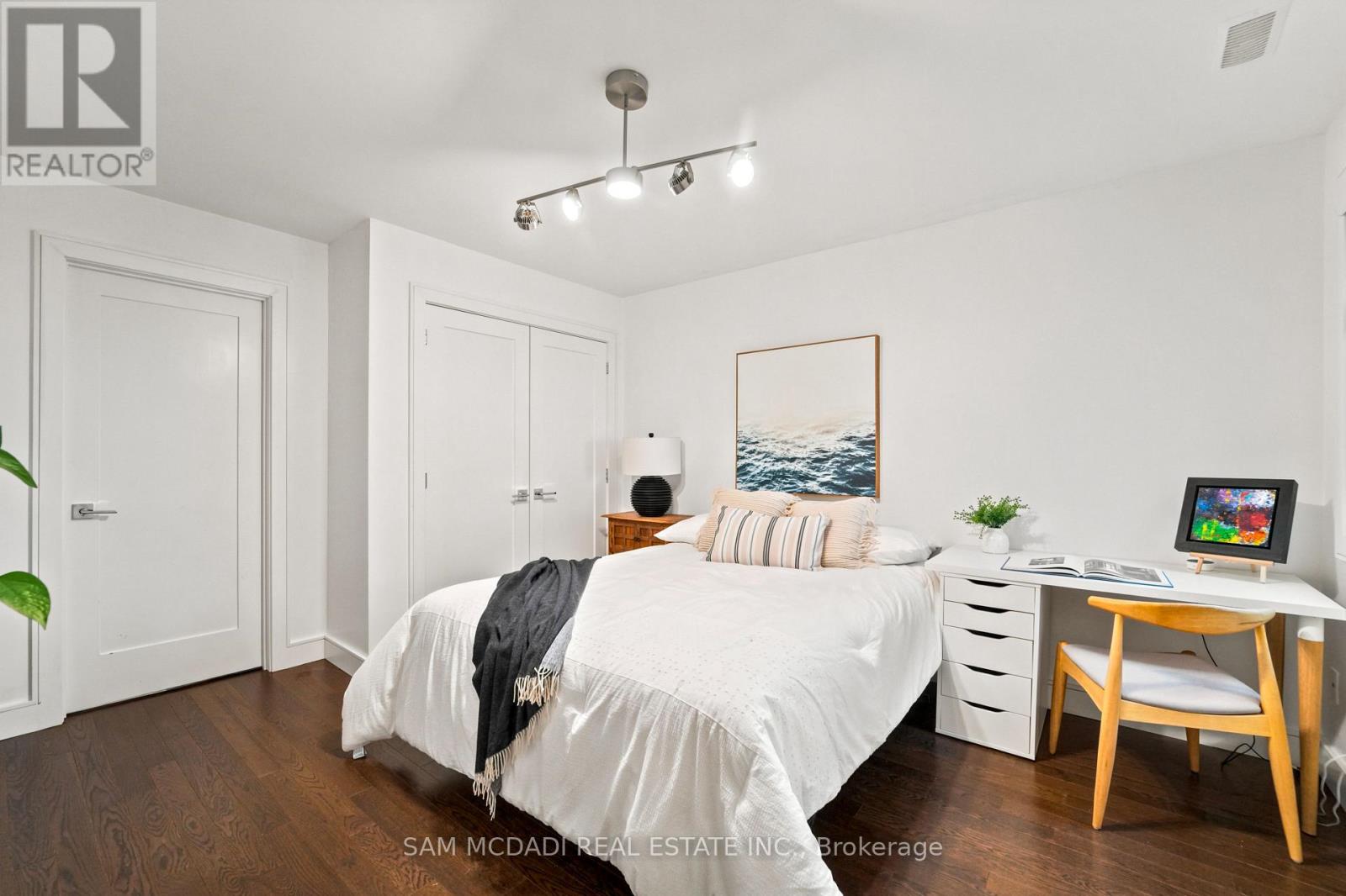 102 Cumberland Drive, Mississauga, Ontario  L5G 3M8 - Photo 33 - W13486670
