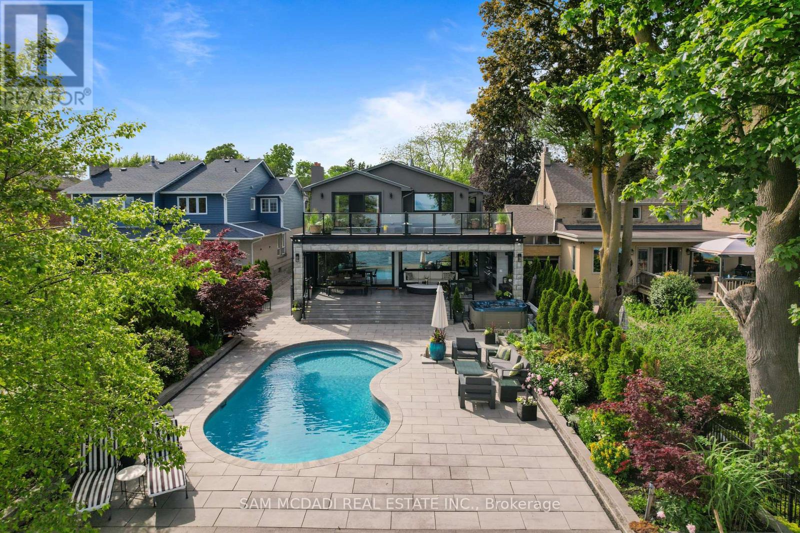 102 Cumberland Drive, Mississauga, Ontario  L5G 3M8 - Photo 5 - W13486670