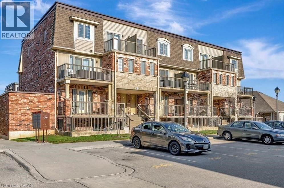236 RACHEL Crescent Unit# E, Kitchener, Ontario