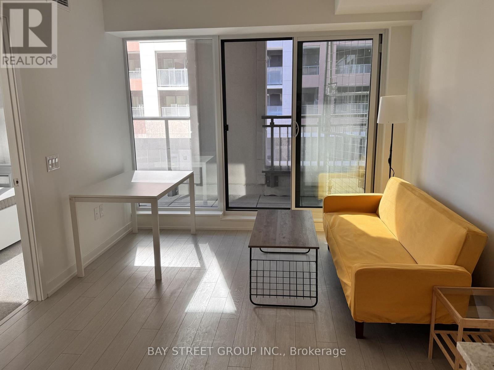 205 - 4010 Eglinton Avenue W, Toronto, Ontario  M9A 0G5 - Photo 2 - W13429480
