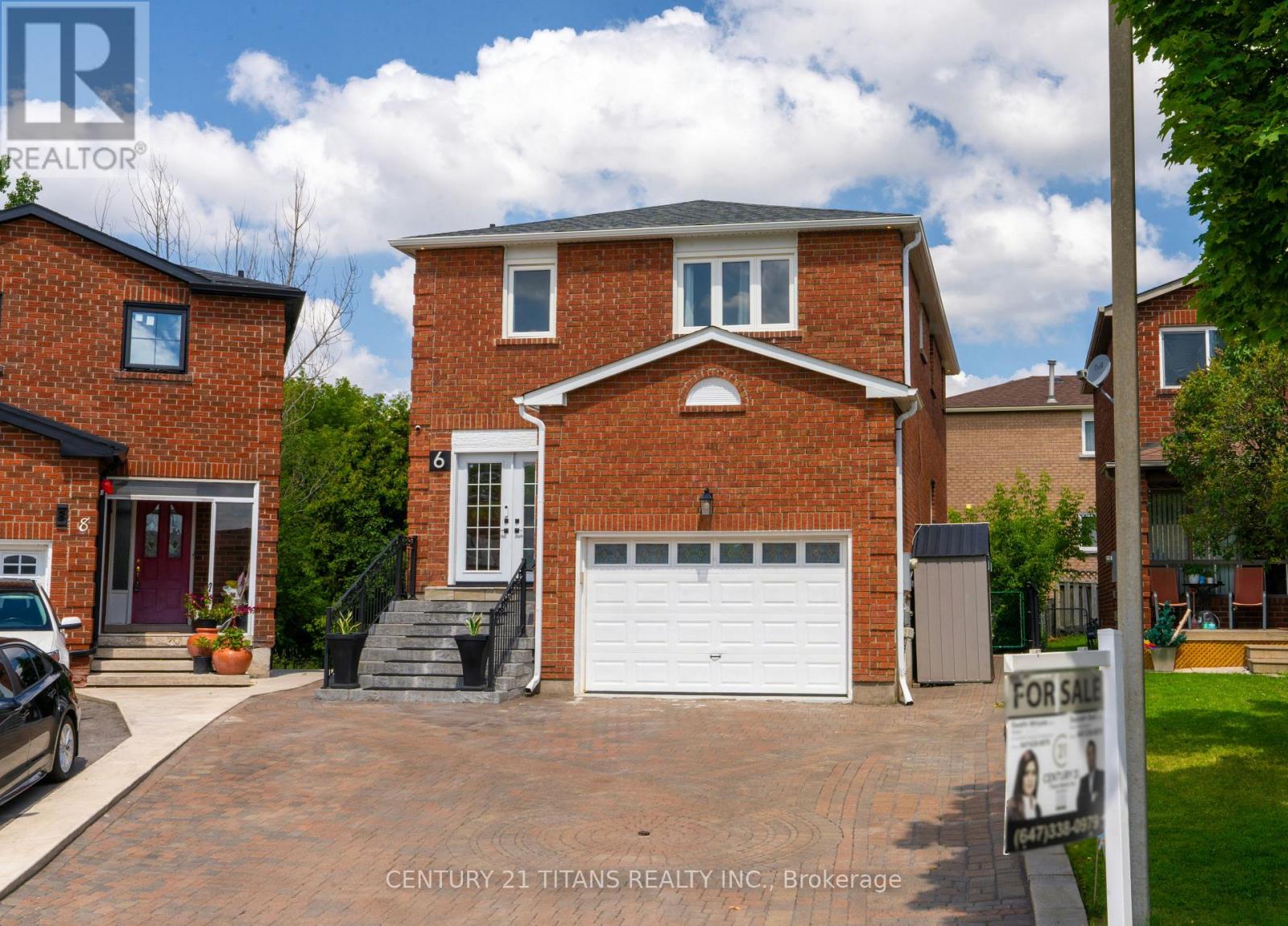 6 Blossom Court, Vaughan, Ontario  L4L 6S9 - Photo 2 - N13492086
