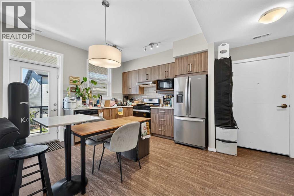 204, 330 Redstone  Ne, Calgary, Alberta  T3N 1M5 - Photo 2 - A2324611