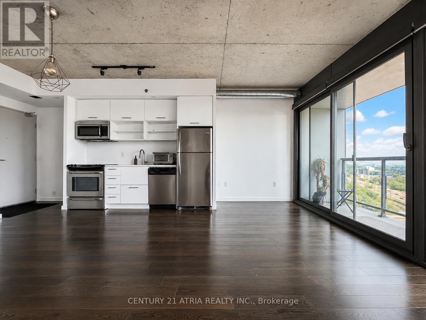 1022 - 32 Trolley Crescent, Toronto, Ontario  M5A 0E8 - Photo 4 - C13124990