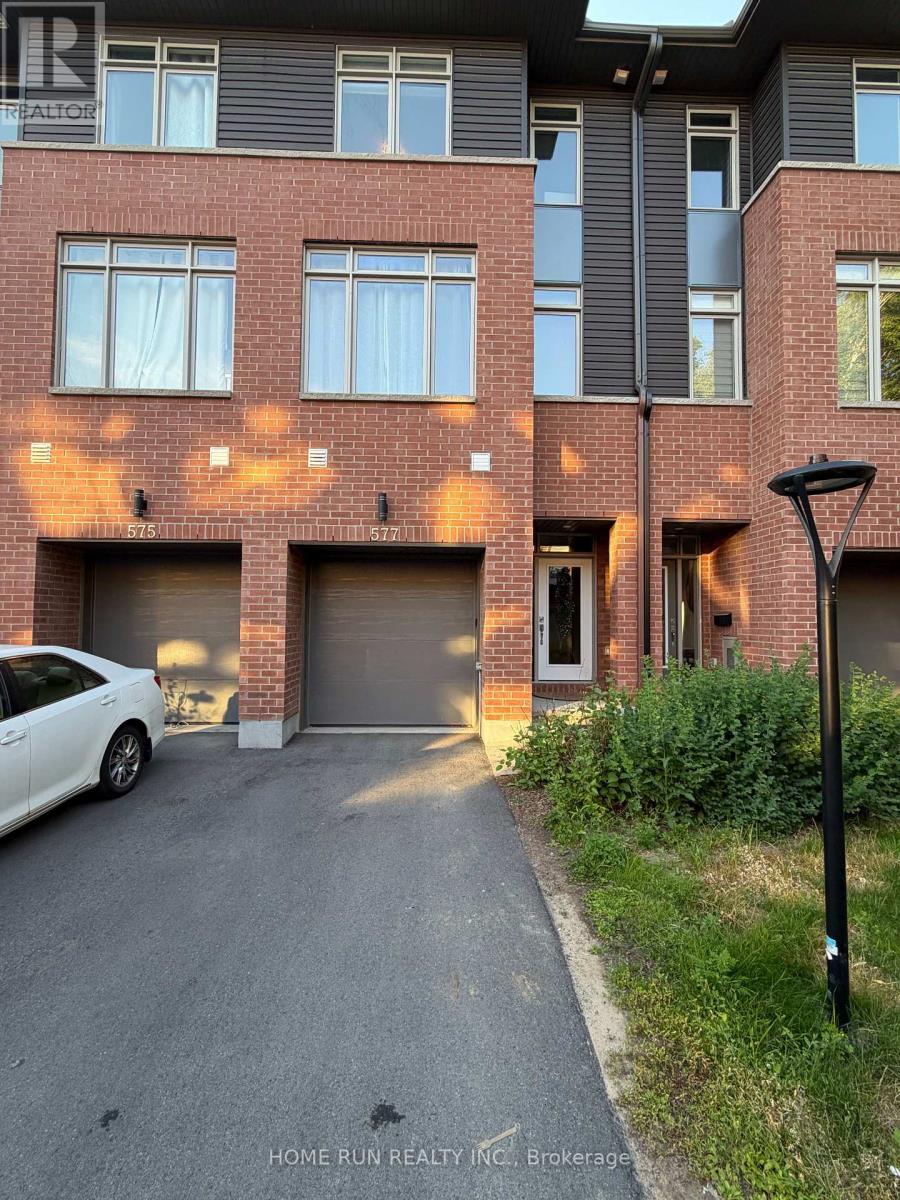577 Halo Private, Ottawa, Ontario
