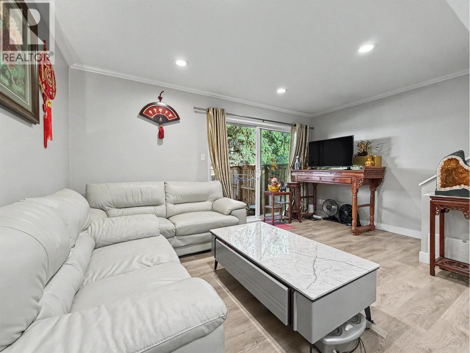 6878 Arlington Street, Vancouver, British Columbia  V5S 3N9 - Photo 6 - R3138767