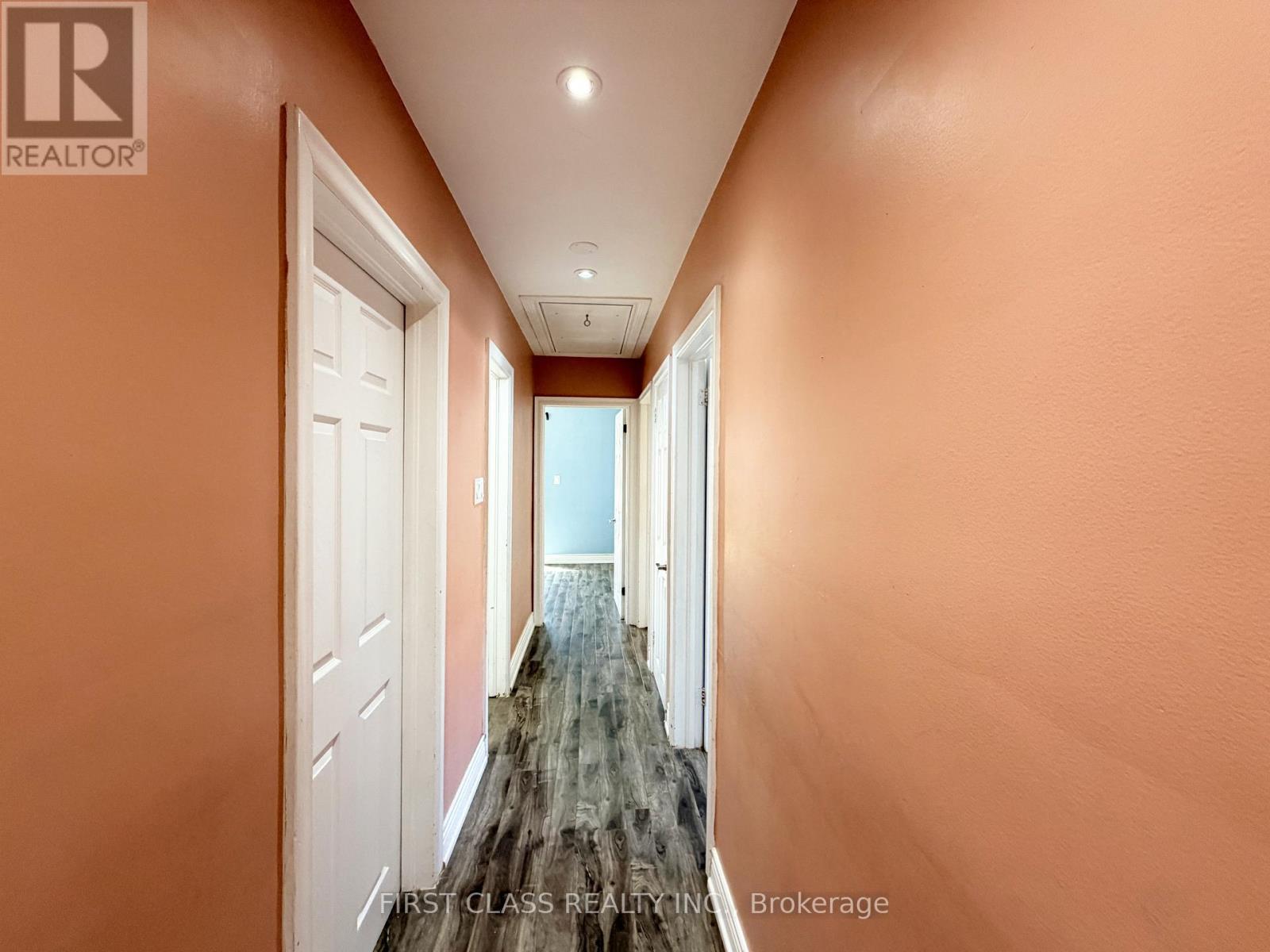 15 Leahann Drive, Toronto, Ontario  M1P 1B6 - Photo 7 - E13498378
