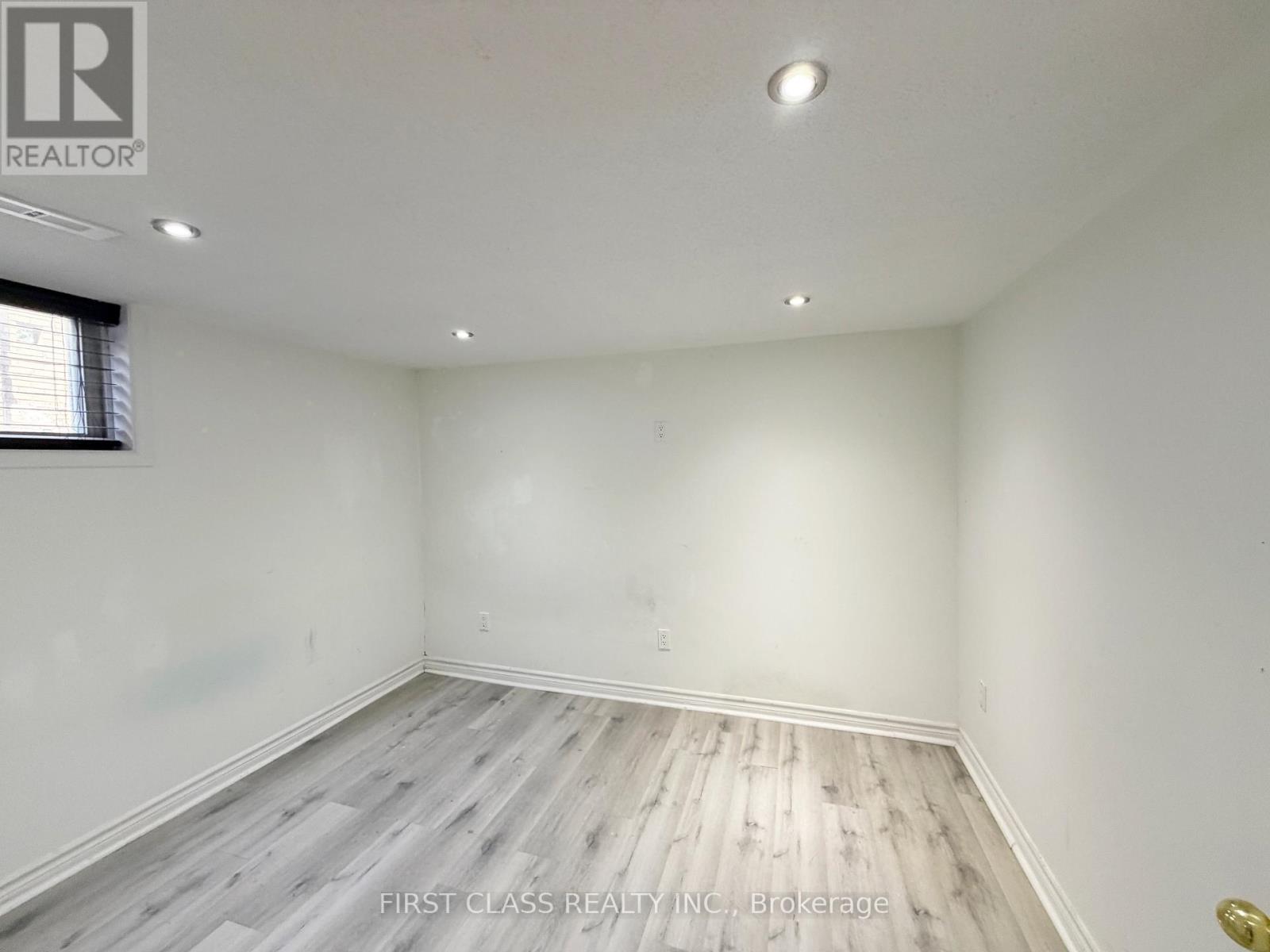 15 Leahann Drive, Toronto, Ontario  M1P 1B6 - Photo 16 - E13498378