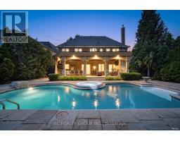 75 YORKMINSTER ROAD, Toronto, Ontario