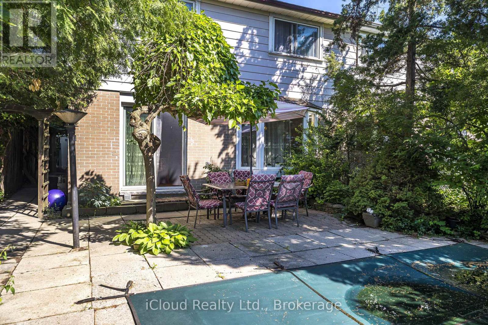 1704 Oberon Crescent, Mississauga, Ontario  L4X 2K8 - Photo 31 - W13490872