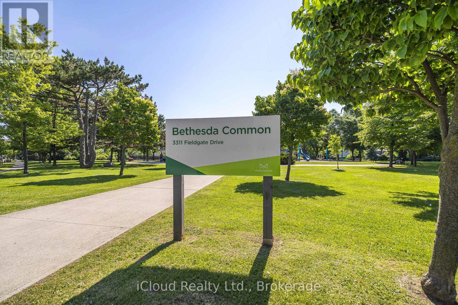 1704 Oberon Crescent, Mississauga, Ontario  L4X 2K8 - Photo 38 - W13490872
