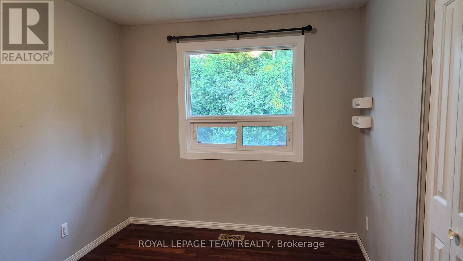 1013 Cadboro Road, Ottawa, Ontario  K1J 8C8 - Photo 18 - X13498408