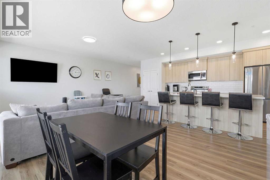 3304, 33 Carringham Gate NW, Calgary, Alberta  T3P 2H6 - Photo 9 - A2319995