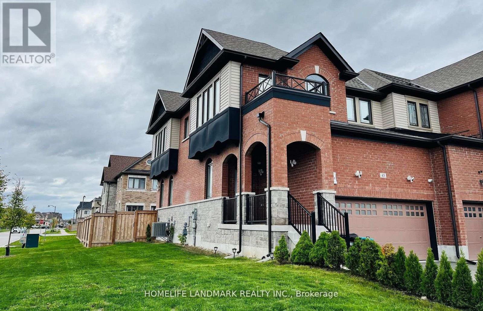 43 LORNE THOMAS PLACE, New Tecumseth, Ontario