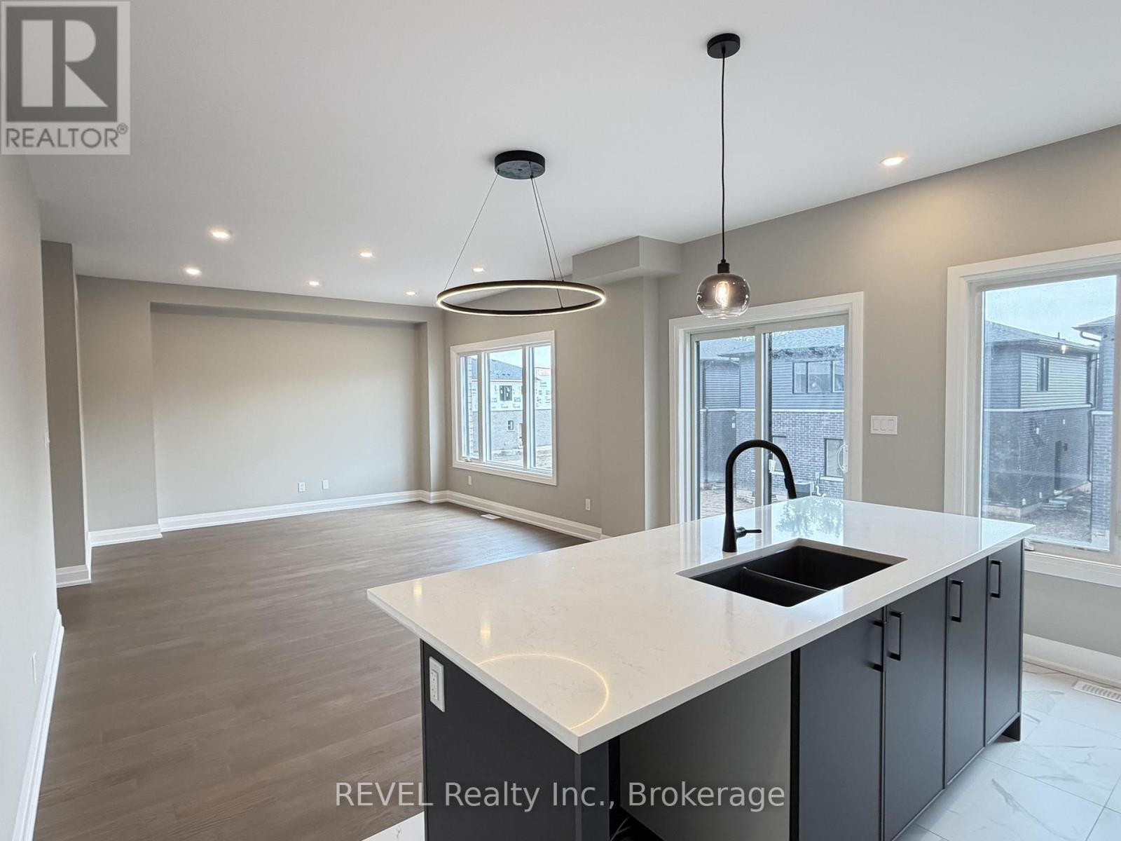 6426 Sunshine Common, Niagara Falls, Ontario  L2G 0E4 - Photo 9 - X13498428