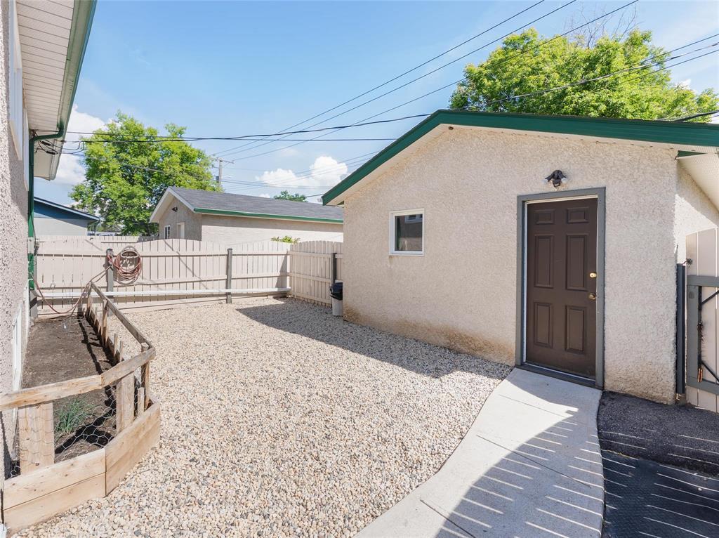 304 Dowling Avenue E, Winnipeg, Manitoba  R2C 3K7 - Photo 29 - 202615127