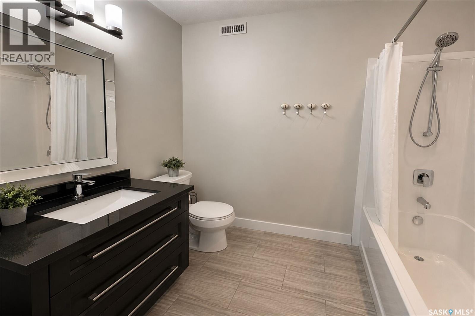 308 Brookview Drive, Regina, Saskatchewan  S4Y 0B2 - Photo 23 - SK038710