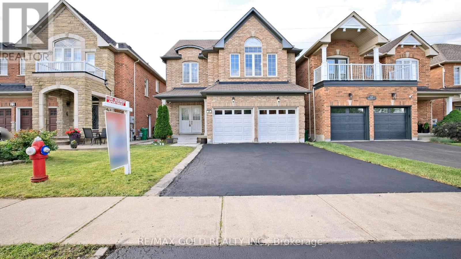 20 Tatra Crescent, Brampton, Ontario  L6Y 0K5 - Photo 2 - W13438722