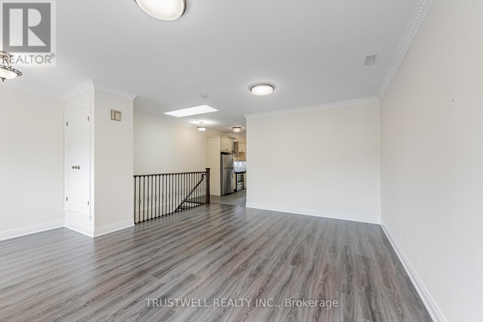 142 Borden Street, Toronto, Ontario  M5S 2N3 - Photo 7 - C13498482