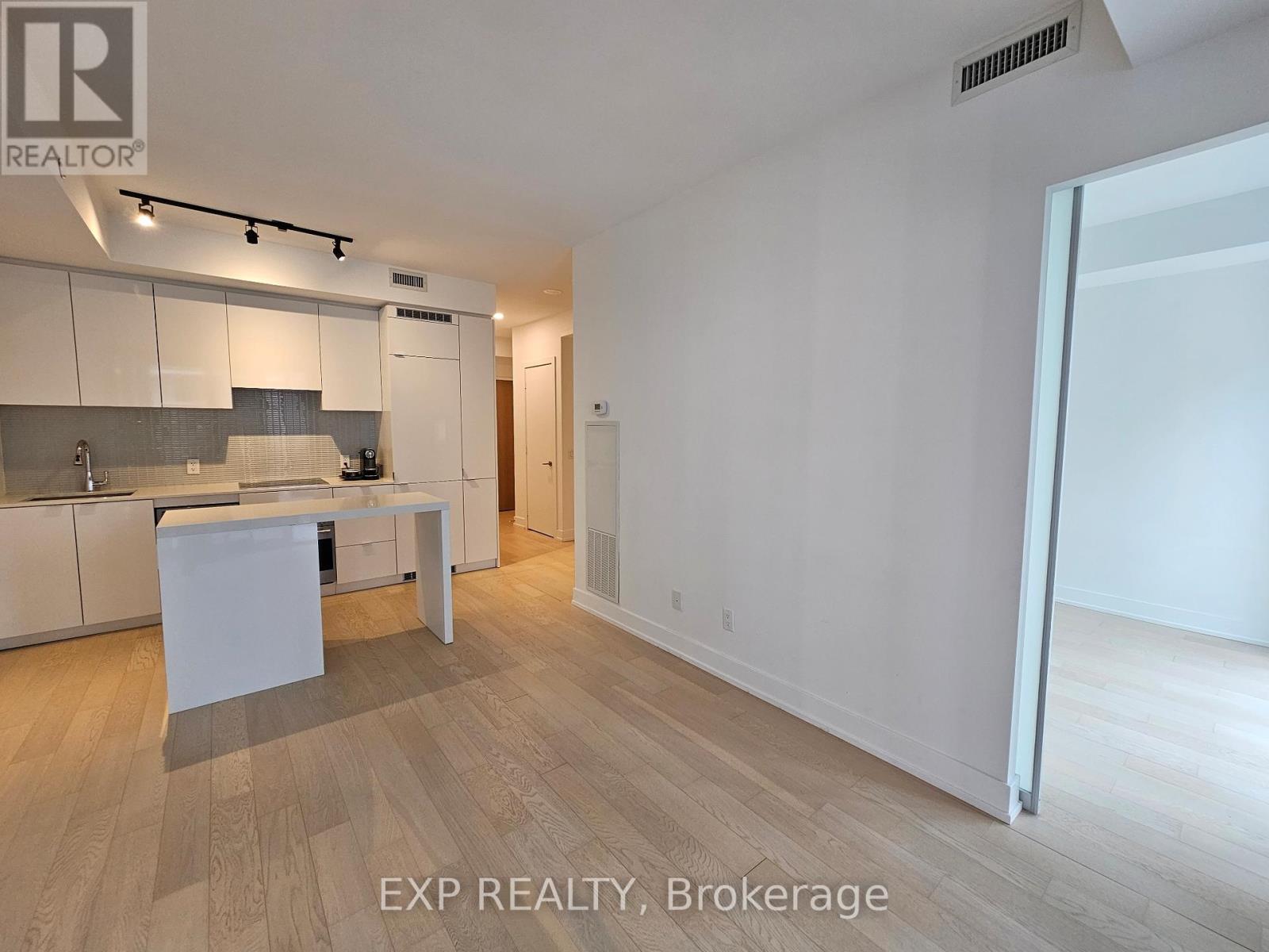 1209 - 7 GRENVILLE STREET, Toronto, Ontario