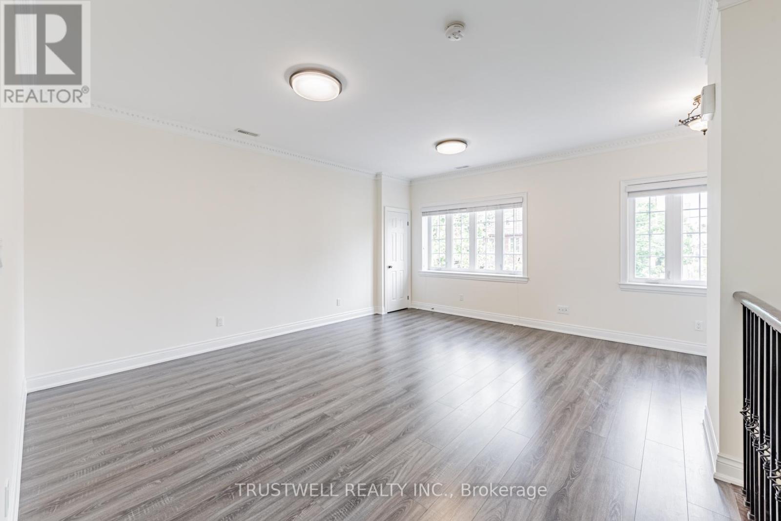 142 Borden Street, Toronto, Ontario  M5S 2N3 - Photo 9 - C13498482