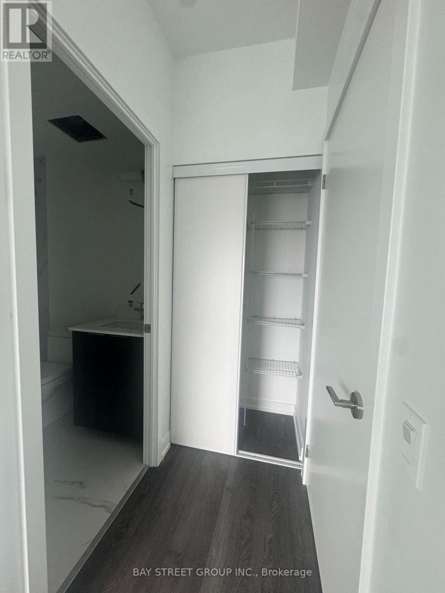 S3005 - 8 Olympic Garden Drive, Toronto, Ontario  M2M 0B9 - Photo 5 - C13498500