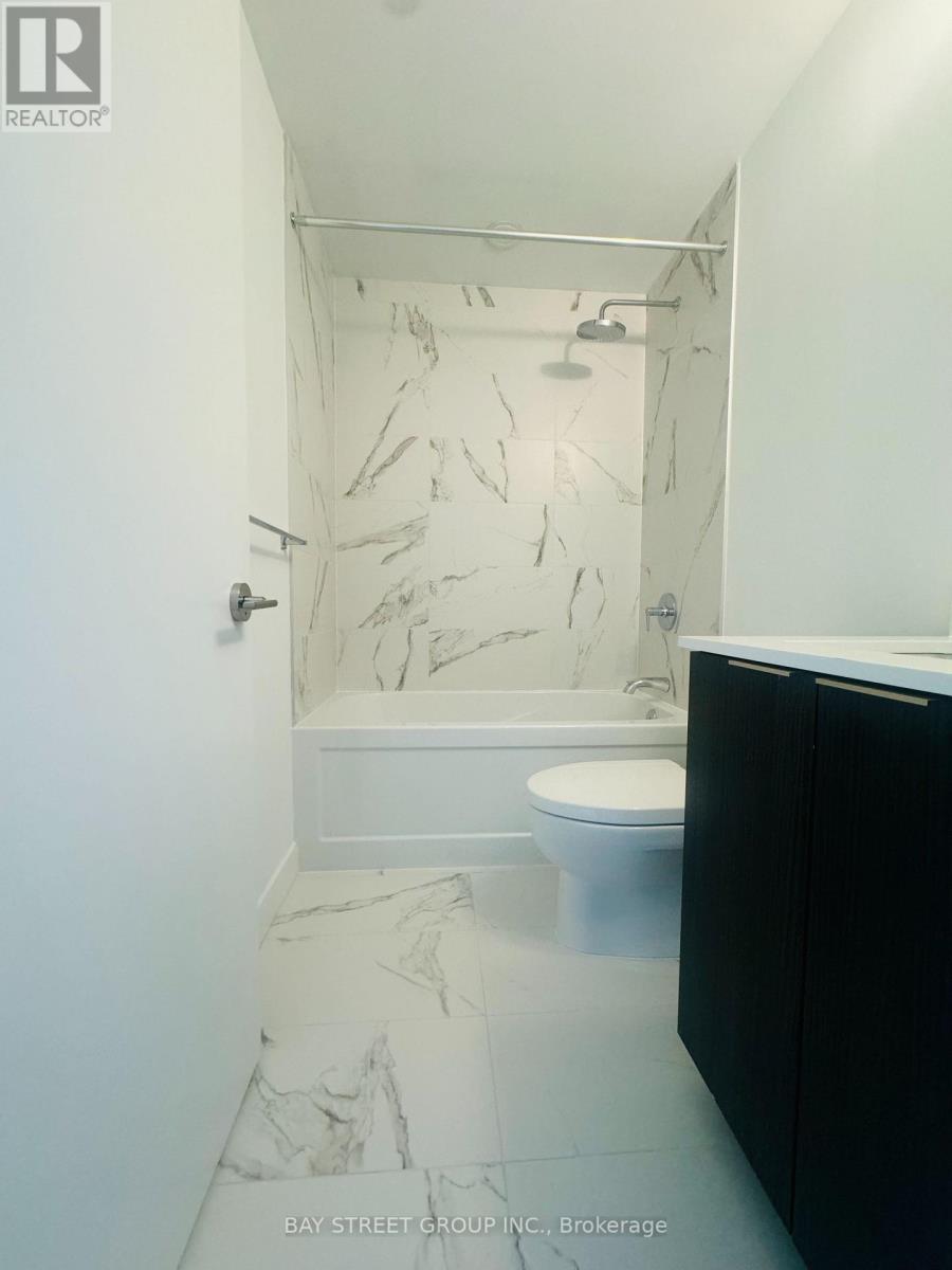 S3005 - 8 Olympic Garden Drive, Toronto, Ontario  M2M 0B9 - Photo 4 - C13498500