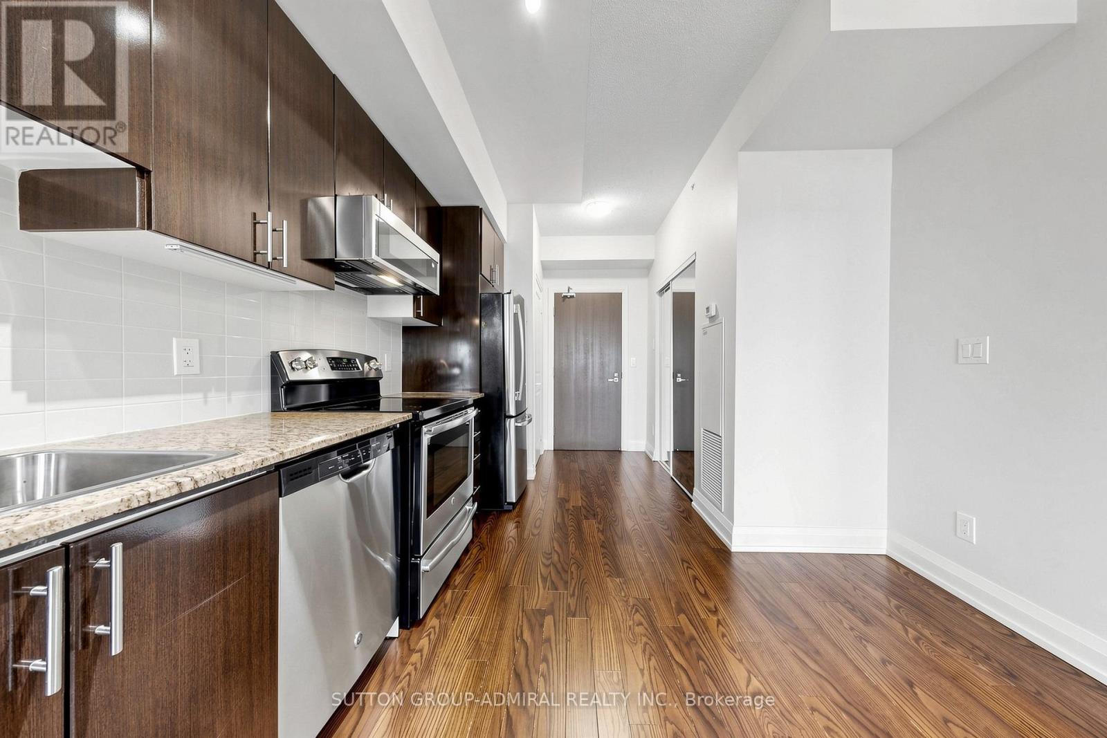 2703 - 7171 Yonge Street, Markham, Ontario  L3T 0C5 - Photo 4 - N13498492