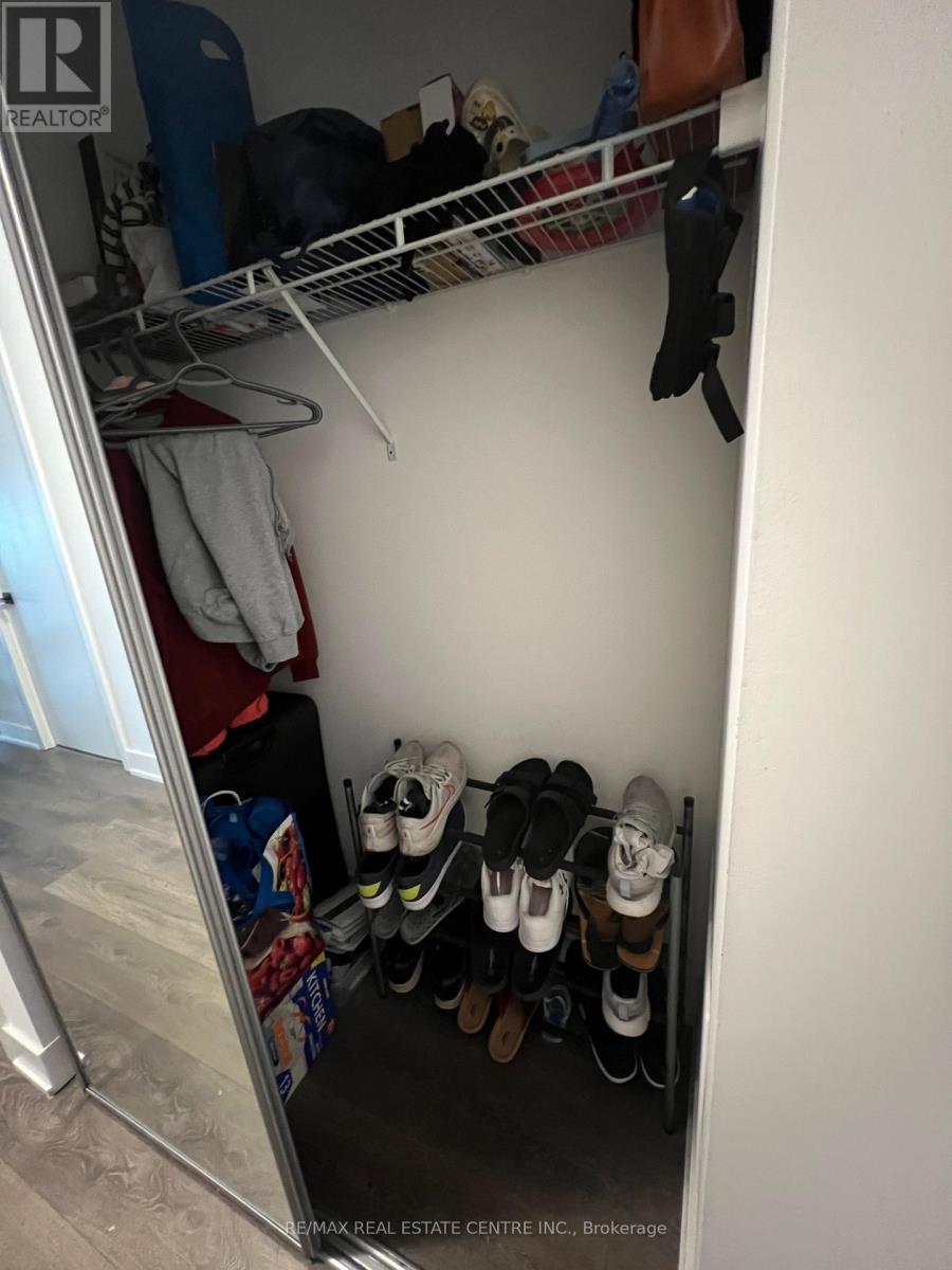 408 - 2481 Taunton Road, Oakville, Ontario  L6H 3R7 - Photo 5 - W13498478
