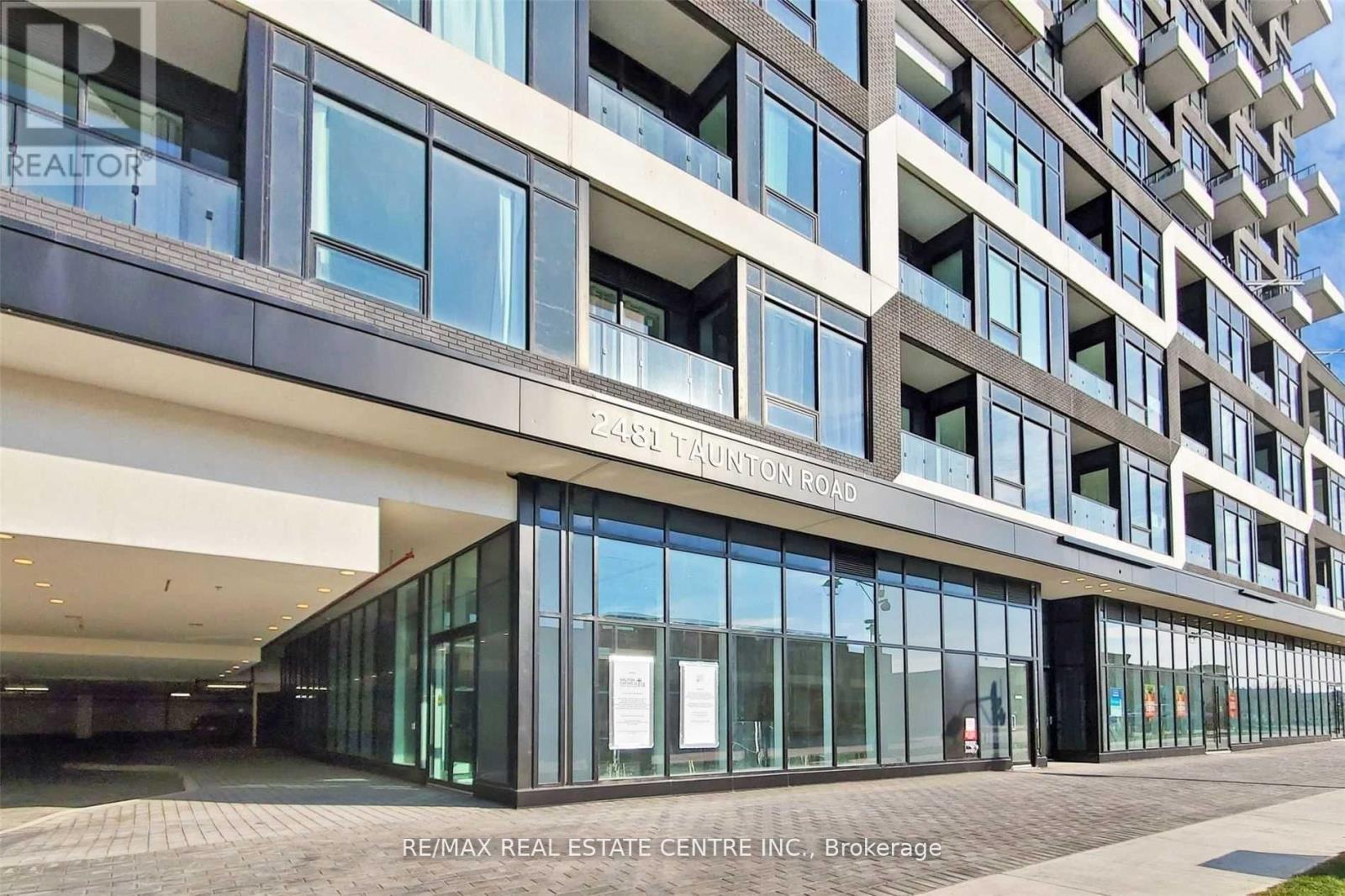 408 - 2481 Taunton Road, Oakville, Ontario  L6H 3R7 - Photo 2 - W13498478